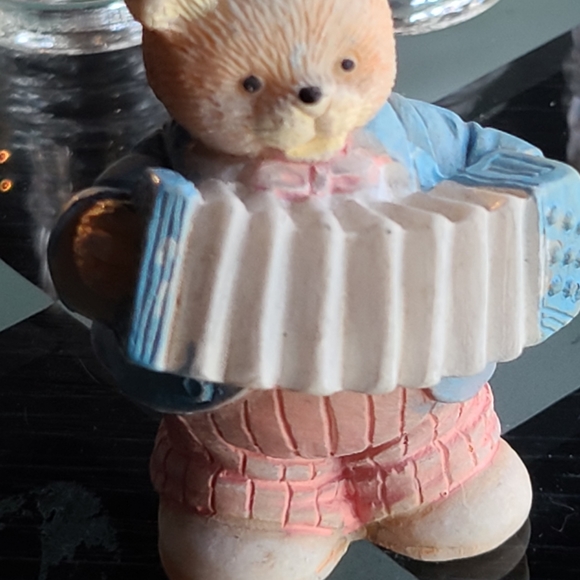 Vintage Bear Figurine - Picture 8 of 14